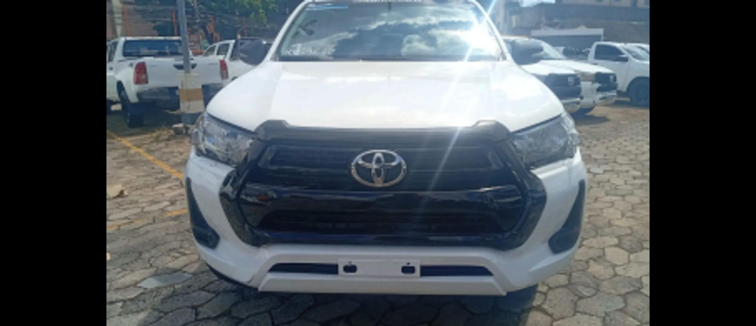 ToyotaHilux Cd4x4 2.8 Diesel Mec.